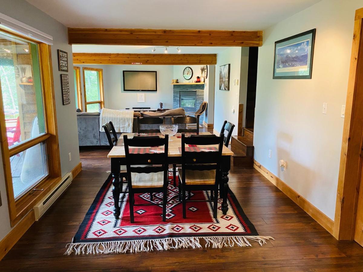 Journey'S End - 2 Bed 1 Bath Suite Golden Bagian luar foto